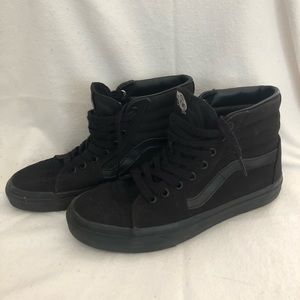 All Black Sk8 Hi Vans Size 6.5 Men’s 8 Women’s